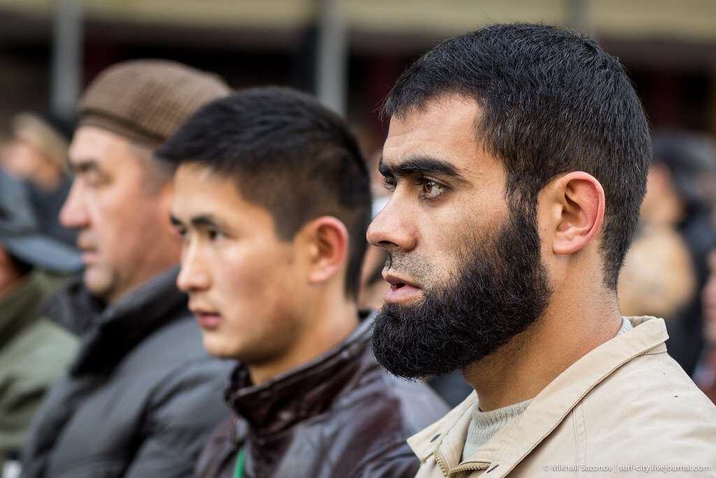 чеченские парни. братья кавказцы. кавказцы раньше. кавказцы раньше. наглые кавказцы.