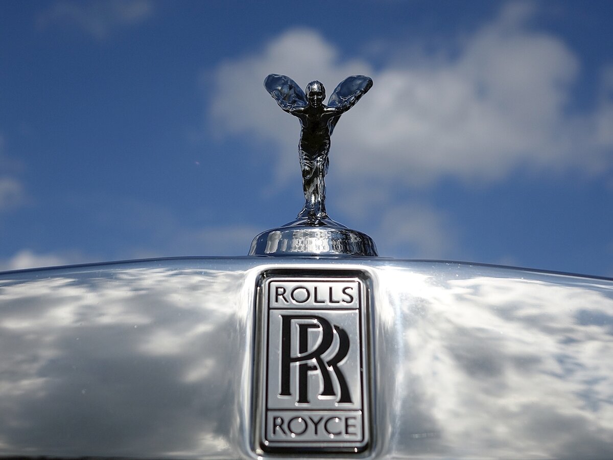 Rolls Royce капот