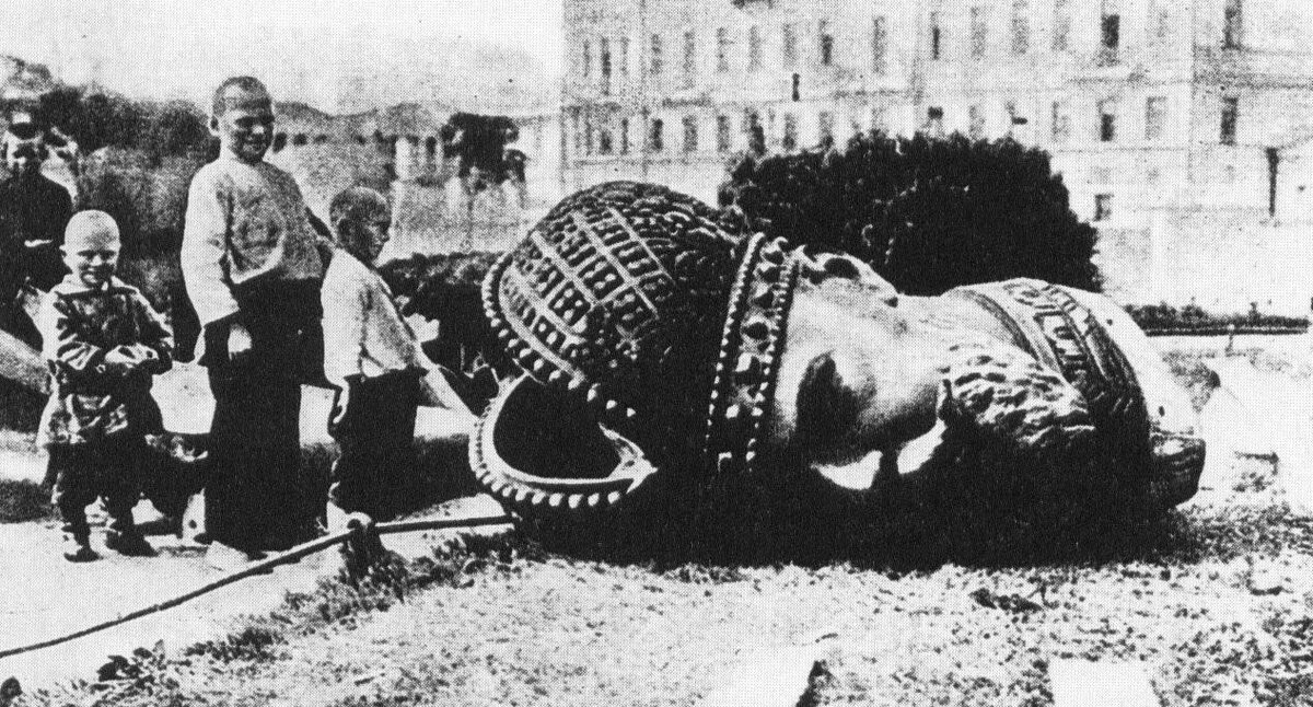 Не Сасово, но и оно в сносе памятников не уникально