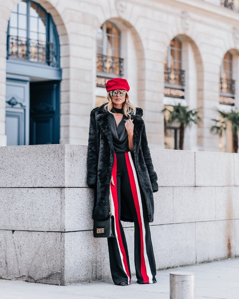 такая модель брюк не подходит девушкам с кривыми ногами