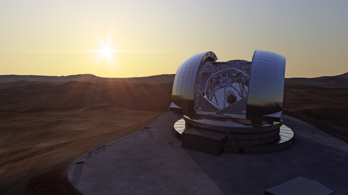 Чрезвычайно большой телескоп (Extremely Large Telescope, ELT) — строящаяся астрономическая обсерватория, главным инструментом которой станет телескоп с сегментным зеркалом диаметром в 39,3 м, состоящим из 798 шестиугольных сегментов диаметром 1,4 метра и толщиной 50 мм, которое позволит собирать в 15 раз больше света, чем любой из существующих на сегодня телескопов.