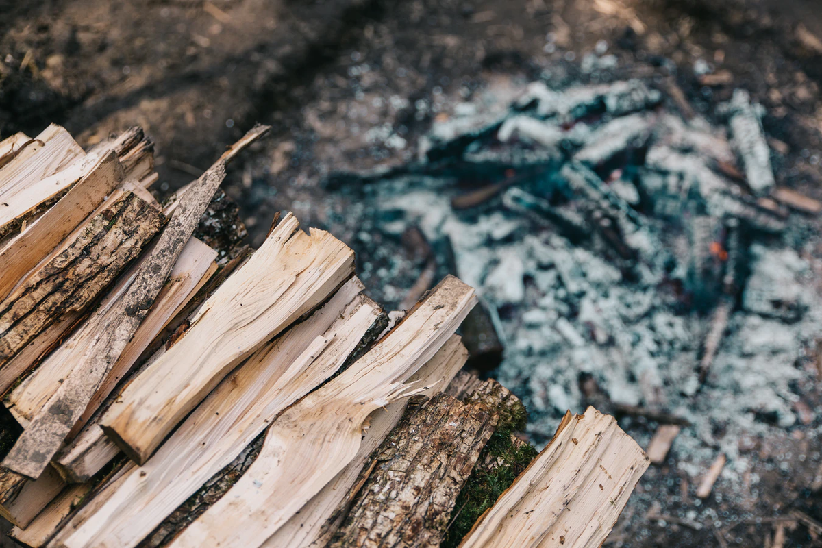 https://unsplash.com/photos/KEI1C_OjMms