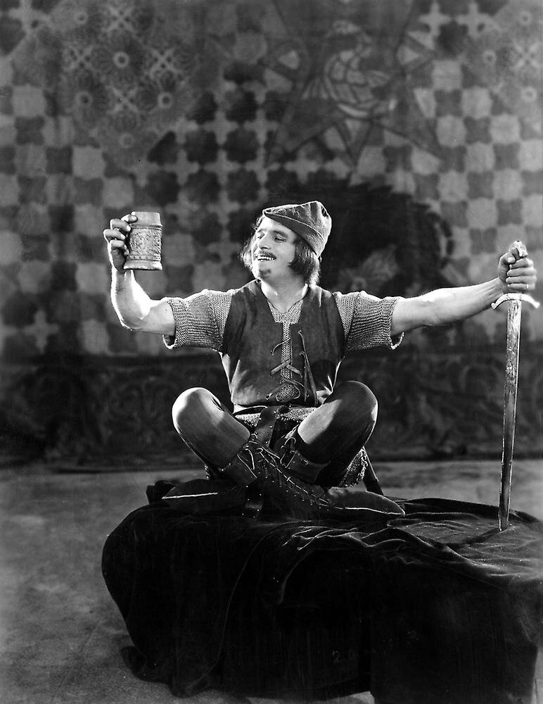 Дуглас Фербенкс. Источник