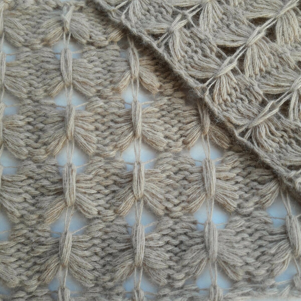 Образцы, связанные пряжей разной толщины 