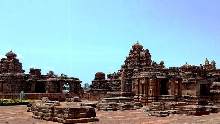 Фото взято на сайте: https://12millionov.com/12-induistskix-xramov.html