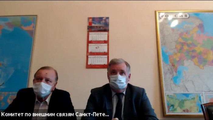 Видеоконференция с генконсулами. Фото пресс-службы Смольного 