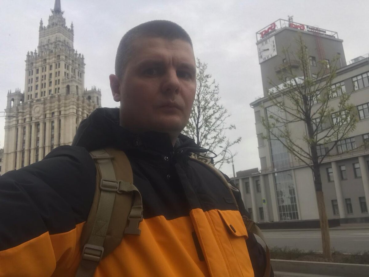 Ул. Новая Басманная, вид на Сталинскую высотку. Раньше там был другой дом, где родился Лермонтов