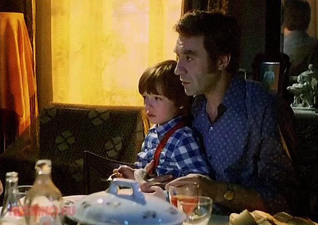 кадр из фильма «Экипаж»