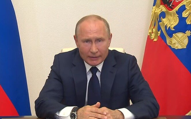 Вчерашнее обращение Путина смотрела в прямом эфире.