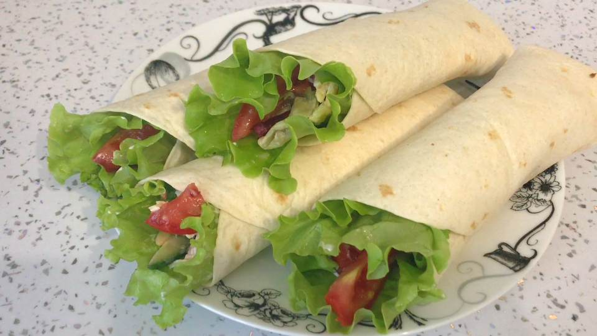 Breakfast or snack in 5 minutes, favorite shawarma or burritto!