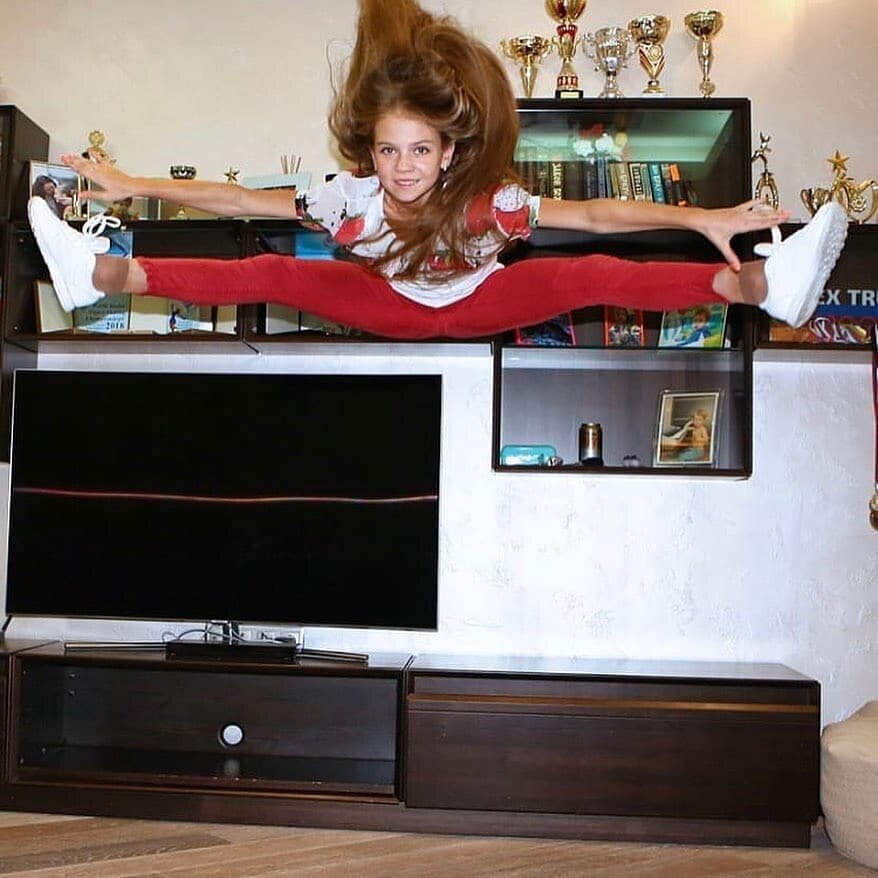 Александра Трусова снялась в откровенной фотосессии: горячие кадры