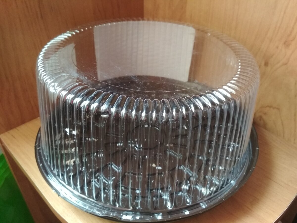 Упаковка из-под торта готова к использованию