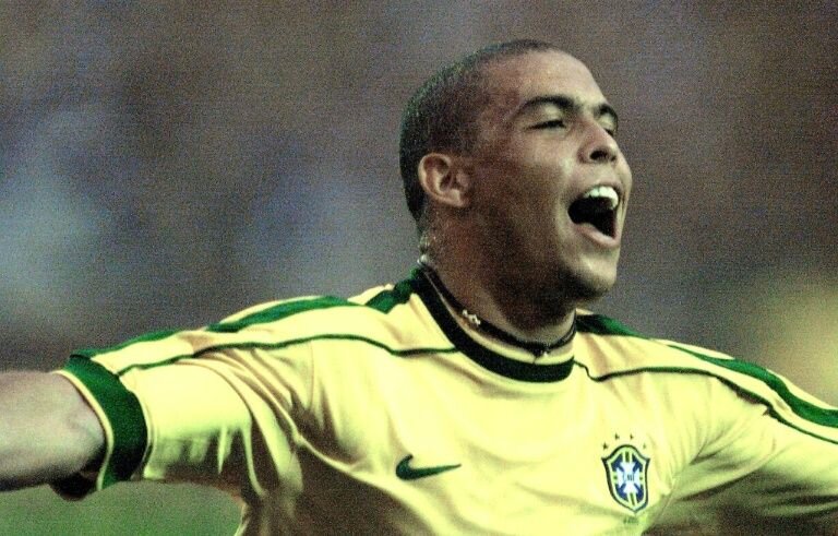 «Мудрец»: бразильская звезда Роналду приветствовала Симони