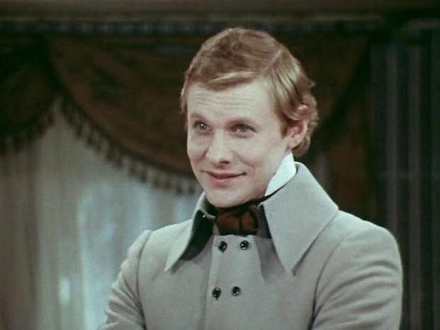 В. Соломин в роли А. Чацкого