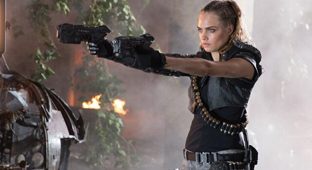 Кара Делевинь в трейлере к видеоигре "Call of duty"