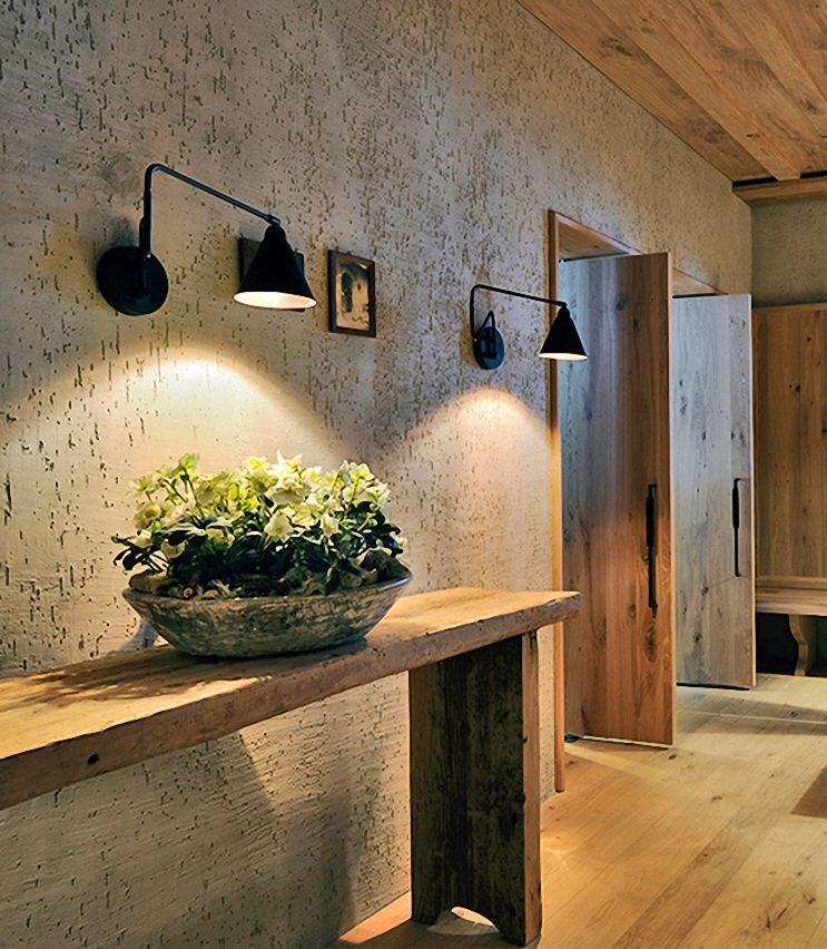 Фотографии декоративной тонкослойной штукатурки «Короед» в интерьере