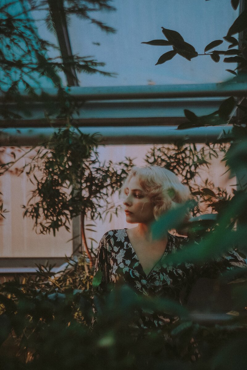 Всё проходило в ботаническом саду в конце ноября 2019 года.