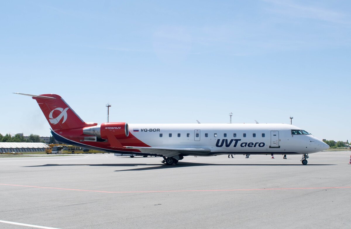 Сайт ювт аэро. Mitsubishi CRJ-200er. Воздушное судно CRJ-200.