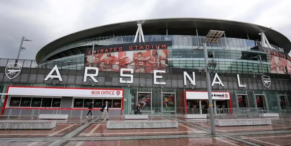 EMIRATES STADIUM в Англии.