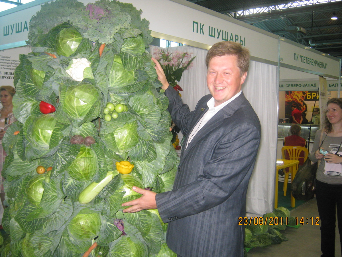 Вот так выглядят фермерские ярмарки в Питере - в Архангельске  могли бы сделать не хуже!