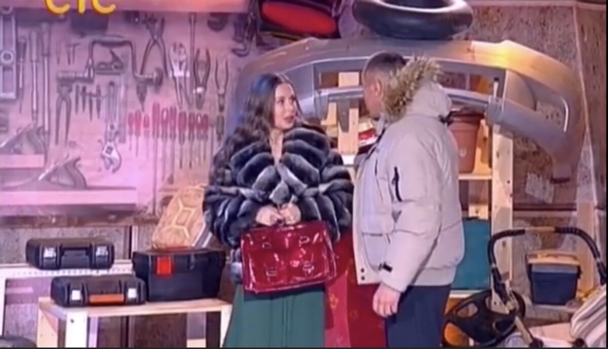 Фото выступления шоу «Уральские пельмени»