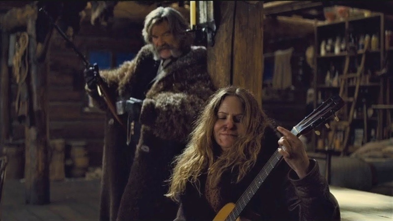 Сцена с уничтожением гитары 