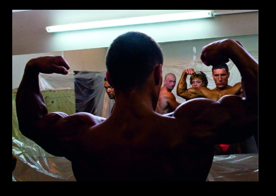 "Мне было страшно". Девушка побывала за кулисами соревнования по бодибилдингу. Фото: Анна Войтенко.