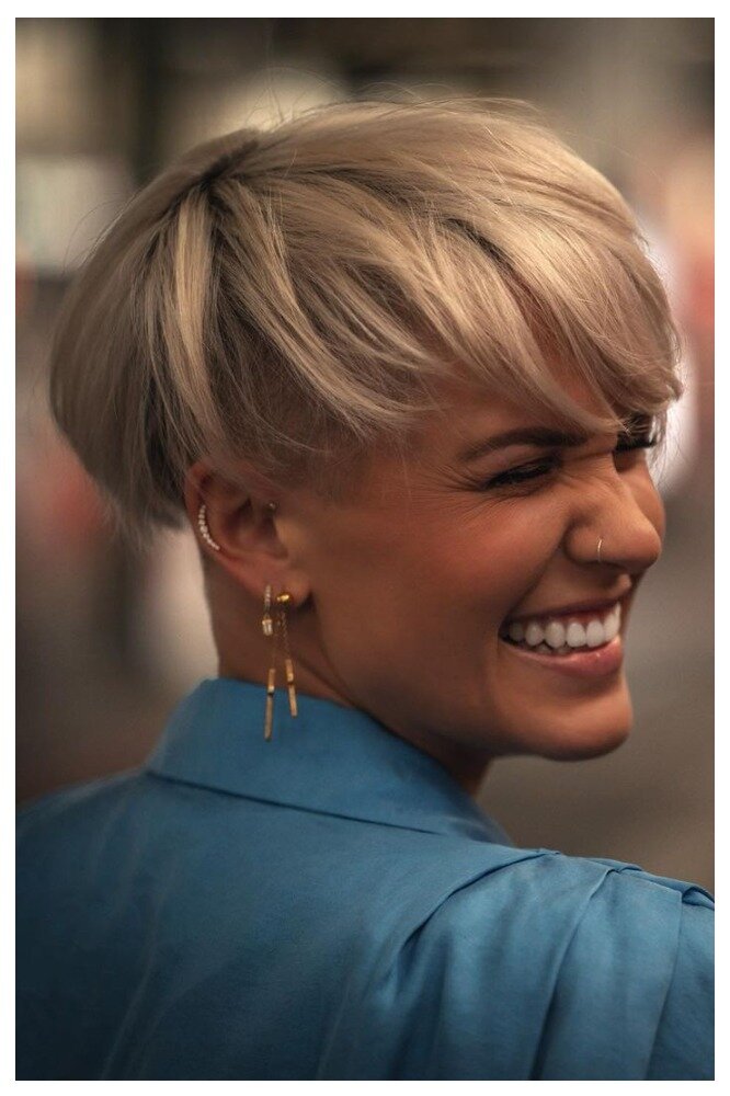 Пышный затылок в Пикси