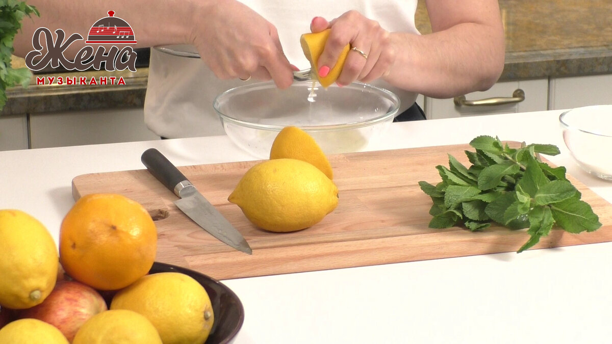 ВЫЖИМАЕМ СОК