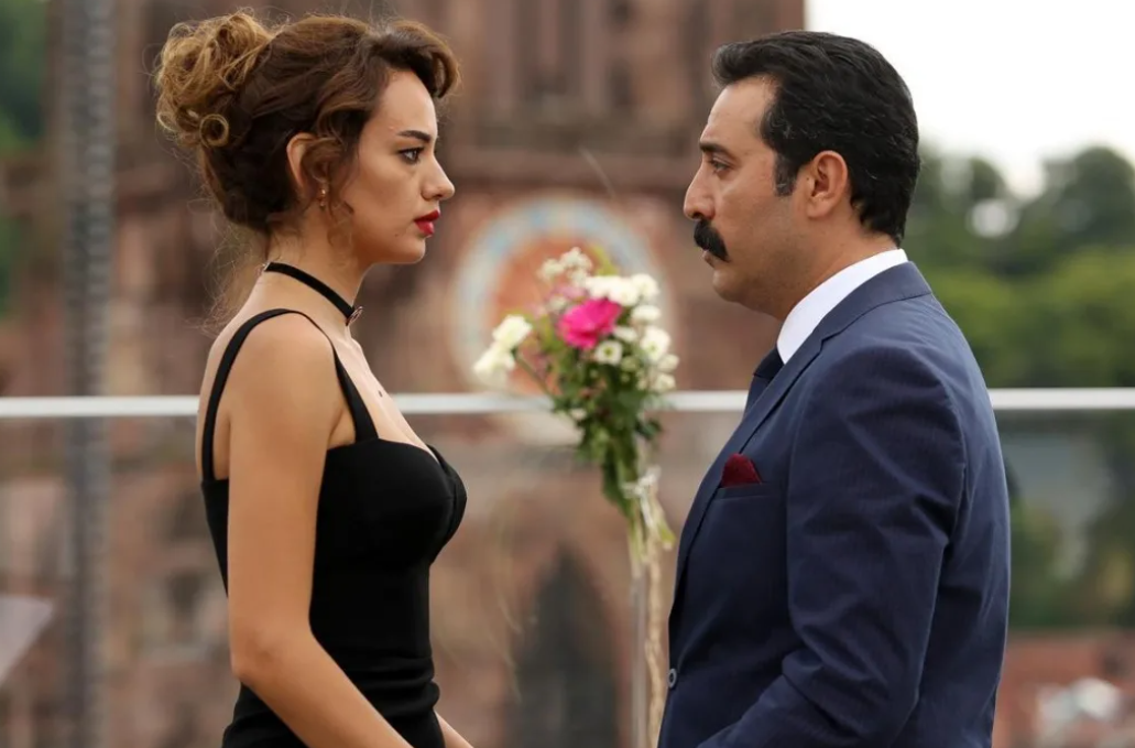 Кадр из сериала "Рецепт любви" (Askin Tarifi)