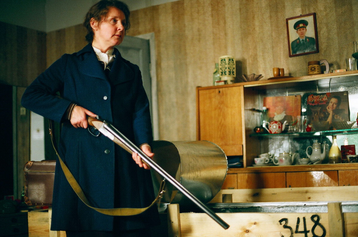 Кадр из фильма "Груз 200"