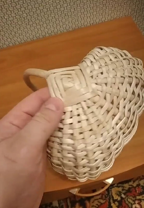 Как выглядит лыко уже в готовой корзинке