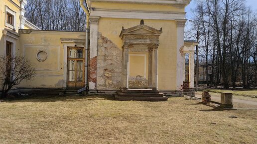 ЗАБРОШЕННАЯ УСАДЬБА ПОД САНКТ-ПЕТЕРБУРГОМ