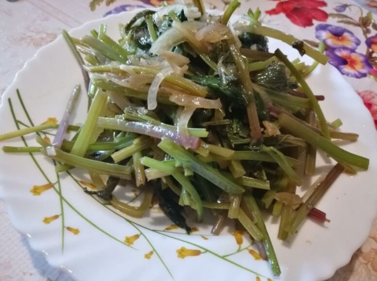 Совершенно необыкновенный салат. Не только полезный, но и очень вкусный