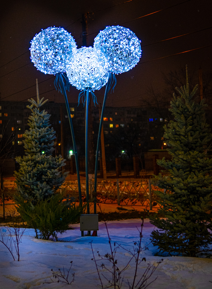 Фигуры изготовлены компанией "Сад Радости"