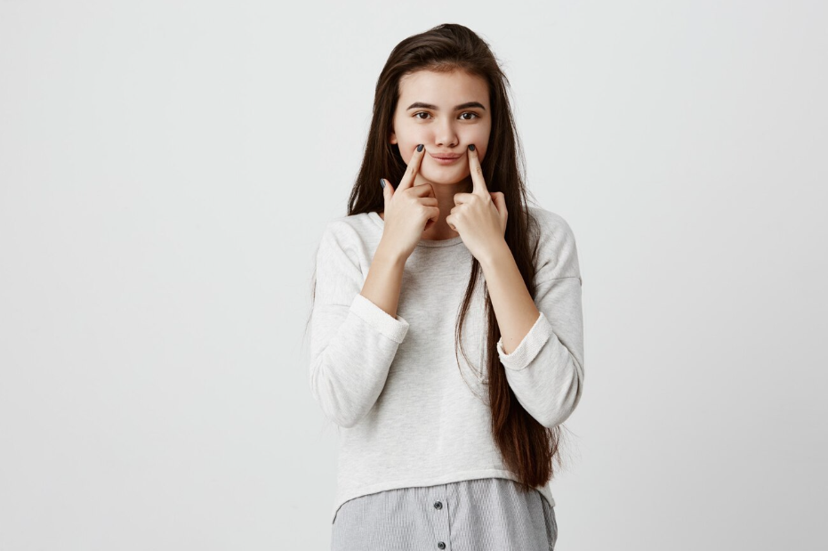     Почему появляются заеды в уголках рта и как от них избавиться