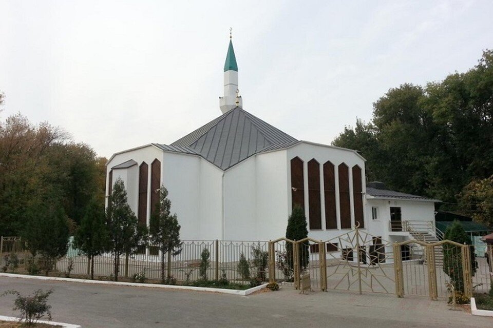     Одновременно молиться в помещении сейчас могут до 1500 человек. Фото: сайт Центрального духовного управления мусульман Ростовской области