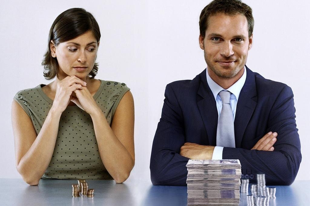 Как считаете, кто в семье должен платить? пишите в комментариях. 