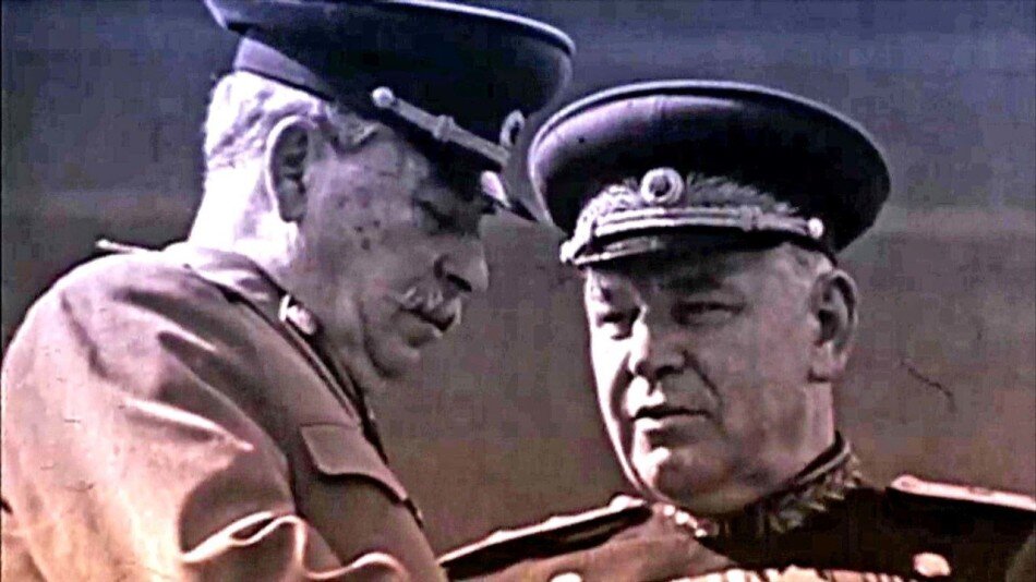 Имя генерал-лейтенанта Николая Сидоровича Власика, начальника Главного управления охраны МГБ СССР, непосредственно отвечавшего за обеспечение безопасности товарища Сталина, сейчас мало известно. Между тем это один из столпов сталинской безопасности наравне с личным секретарём вождя, начальником не предусмотренного уставами партии, нормативными актами или законом «Особого сектора» генералом Александром Николаевичем Поскрёбышевым, которого сам «хозяин» не раз называл «Главным». Эти люди были неподвластны ни Ягоде, ни Ежову, ни Берии. 
Кто же такой генерал-лейтенант Власик? Какие тайны связаны с его именем?