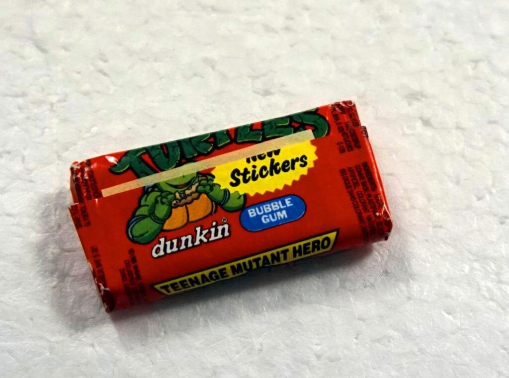 старые жвачки. жвачка черепашки ниндзя 90е. жвачка бабл гам ссср. жевательные резинки 90-х. жвачки пластинки 90х.