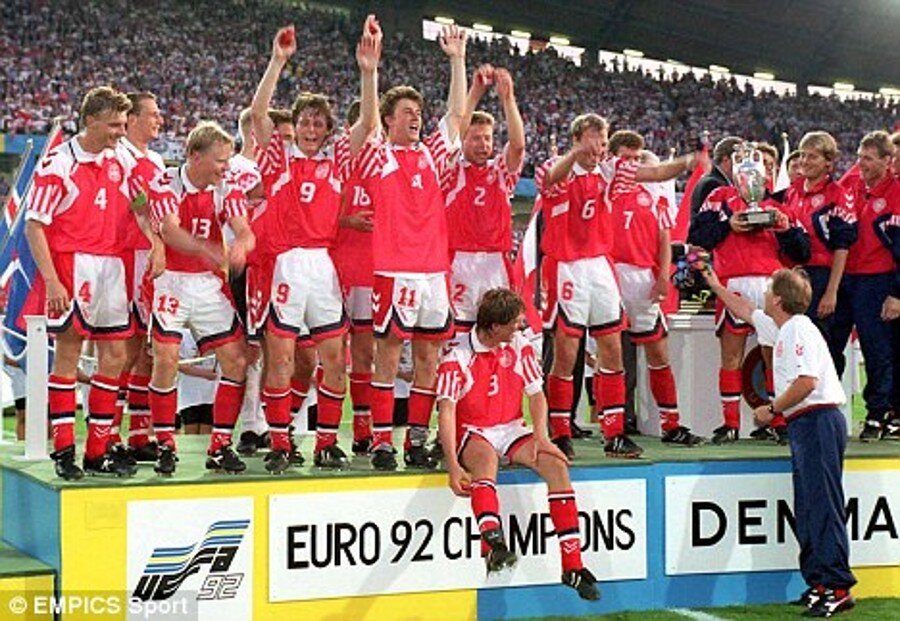 Дания - чемпион Европы - 1992. Фото взято из источника.