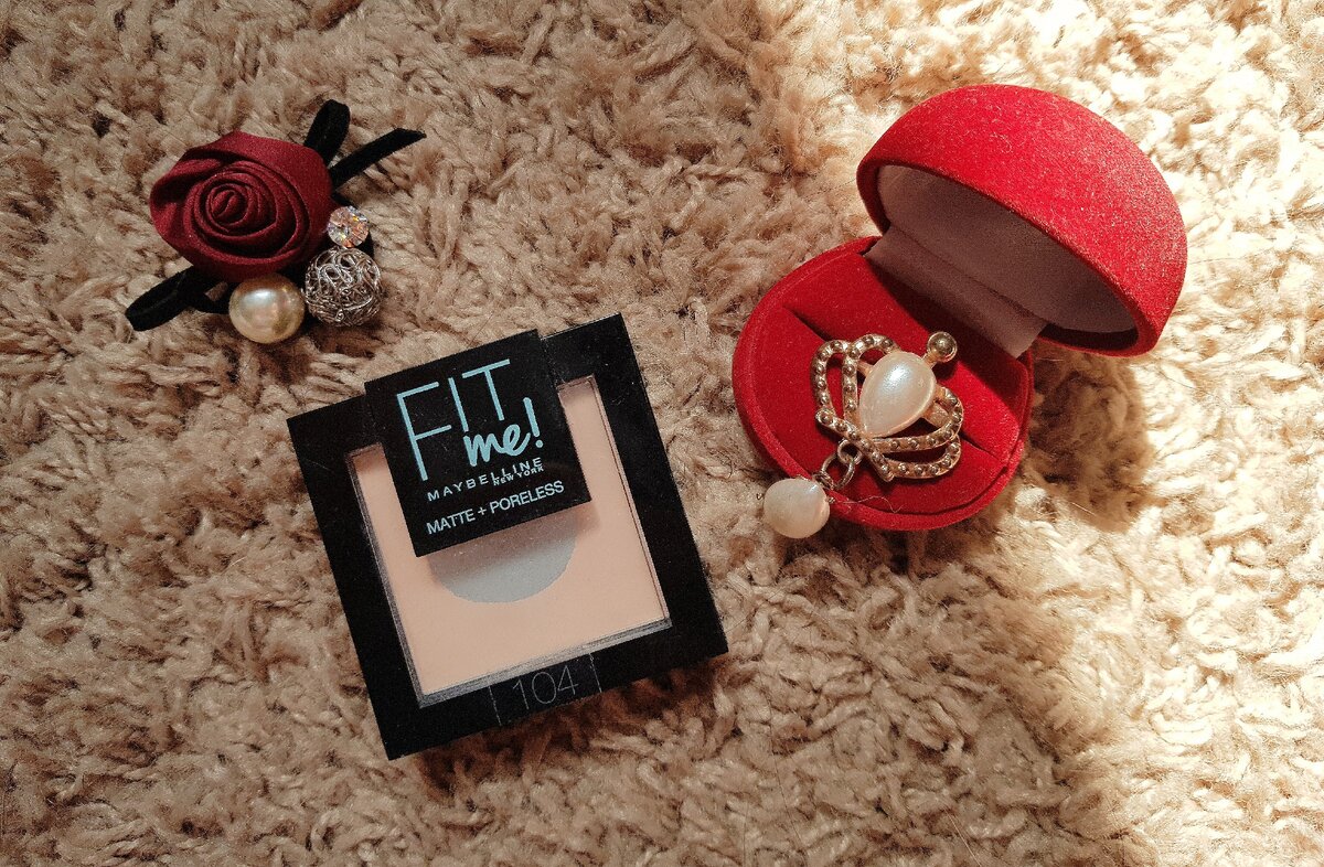 Пудра для лица "Fit Me", матирующая, скрывающая поры, 9 г Maybelline New York