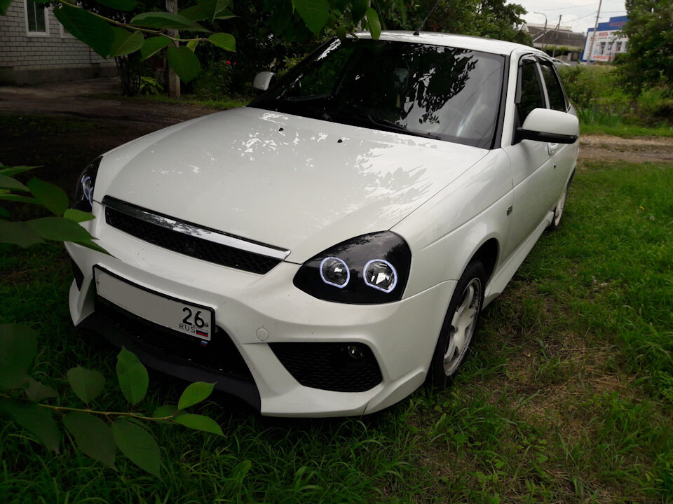 пластик салона и обшивки дверей на Лада Приора (Lada Priora)