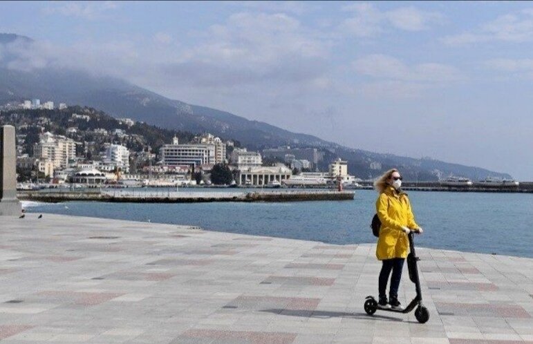 Режим самоизоляции будет отменен в Крыму 18 мая, соответствующие изменения в указ главы республики Сергея Аксенова опубликованы на портале регионального правительства.  