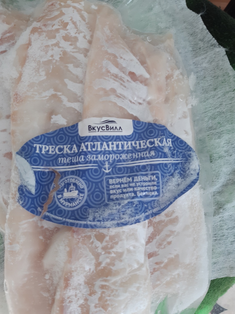 Рыба конечно же хоть и в заморозке , но видно что вся свежая и хорошо отобранная, прекрасная теша, для добавления в фарш рыбный для жирности, брикеты трески быстро и удобно и великолепный МАКРУРУС с жареным луком выше всяких похвал 