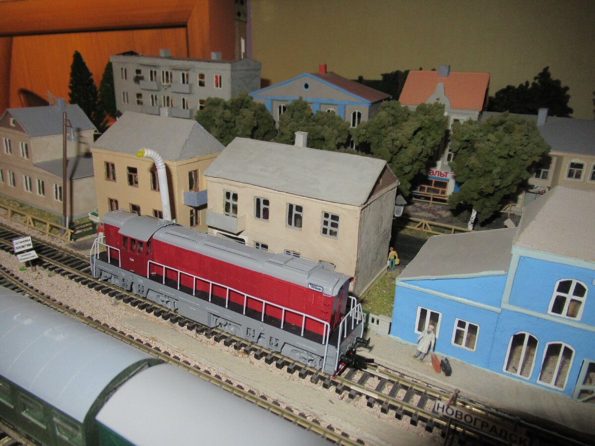 Модель тепловоза Т669 в ТТ (масштаб 1:120) из личной коллекции