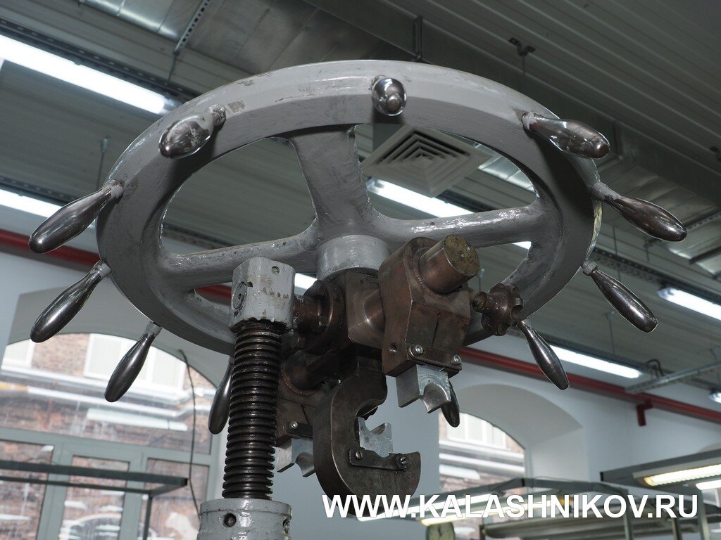 Тот самый «вертолёт», без которого не обходится любое ружейное производство  