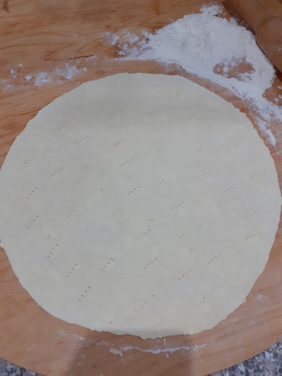 корж наколотый вилкой