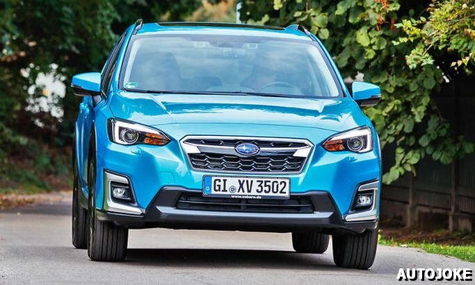 Аккумулятор заряжается при торможении и разбеге.