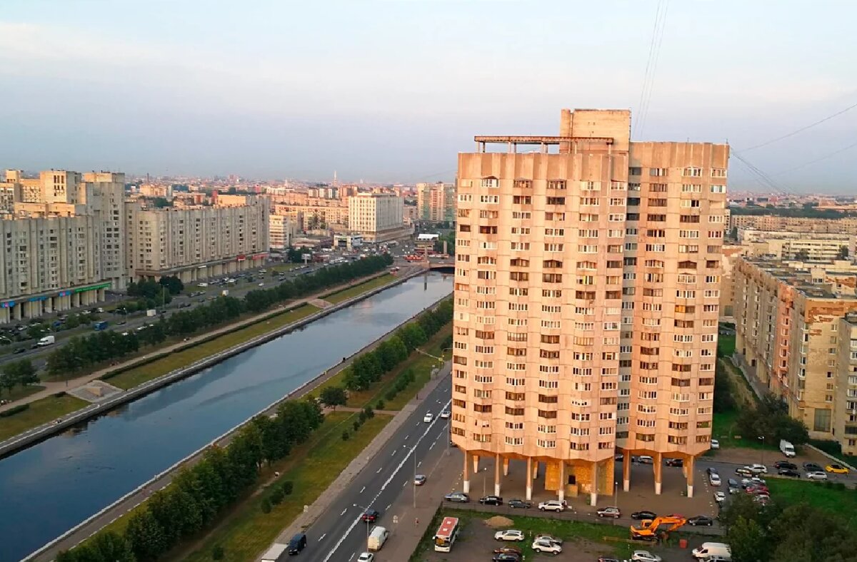 дом сороконожка в москве внутри